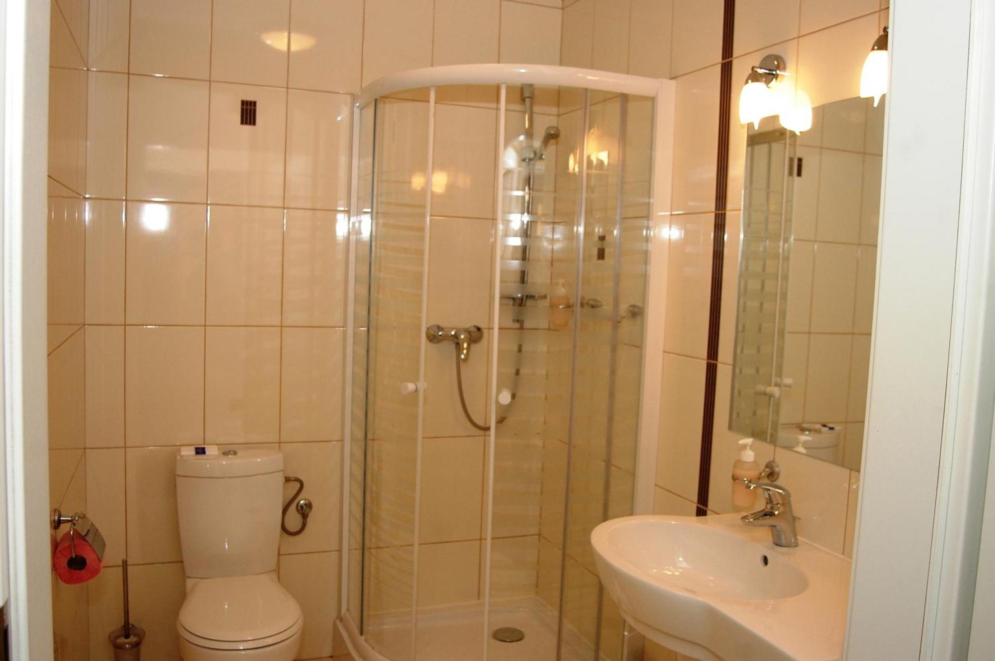Hotel Zamek Krolewski W Rydzynie 리드지나 외부 사진